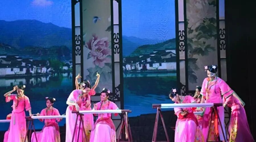 还原绝美人文风情画卷丨雅江光电助力大型舞台剧《浏水人家》