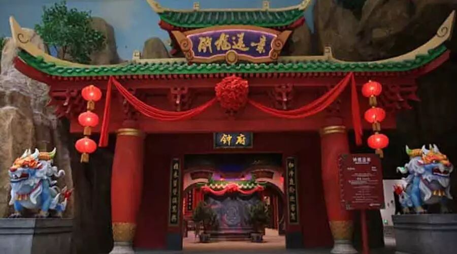 雅江光电强势出击丨旗下两大品牌点亮南昌万达