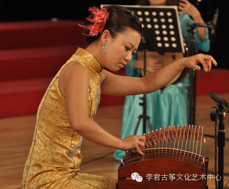关于古筝颤音技巧