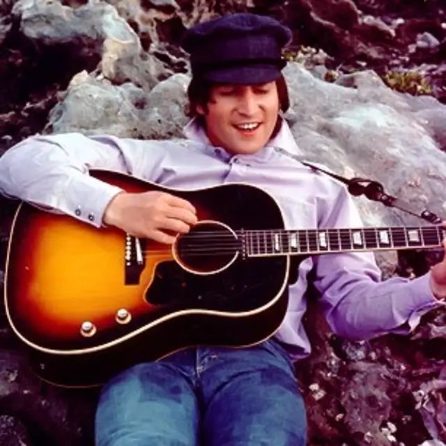 John Lennon失踪50年的吉他再度现身