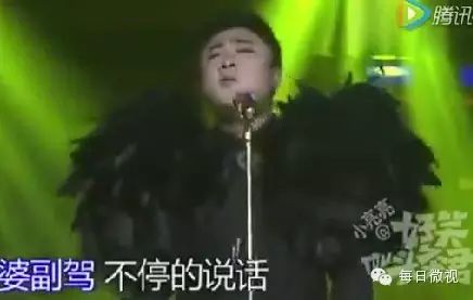 听到这个,陈奕迅已经哭晕在厕所