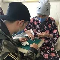 比肿瘤君还感人的故事,黄晓明做到了