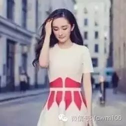 别再剪刀手啦,快来跟倪妮杨幂学“摸头杀”pose吧!