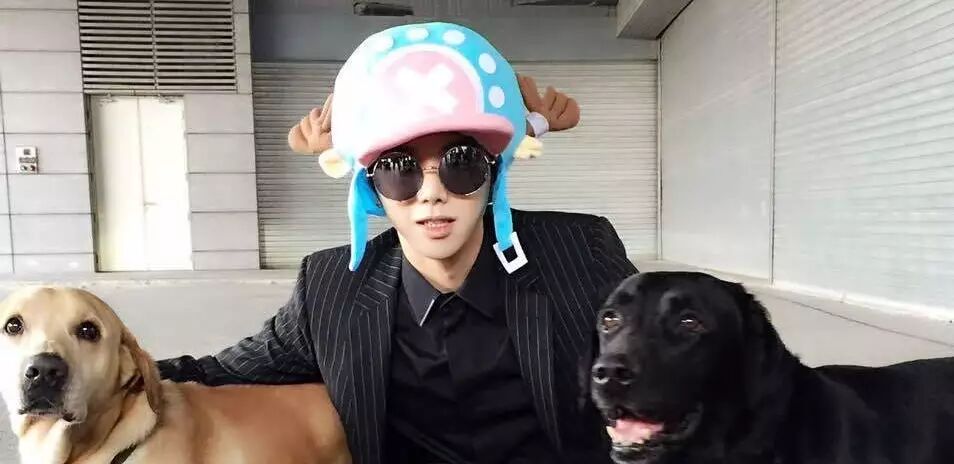 华晨宇否认与邓紫棋有恋情!他曾经是这样的