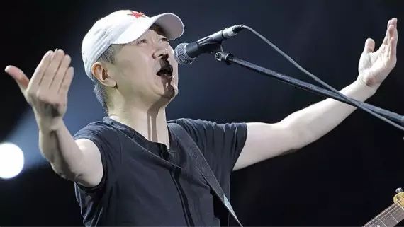 崔健:从代言时代到不合时宜