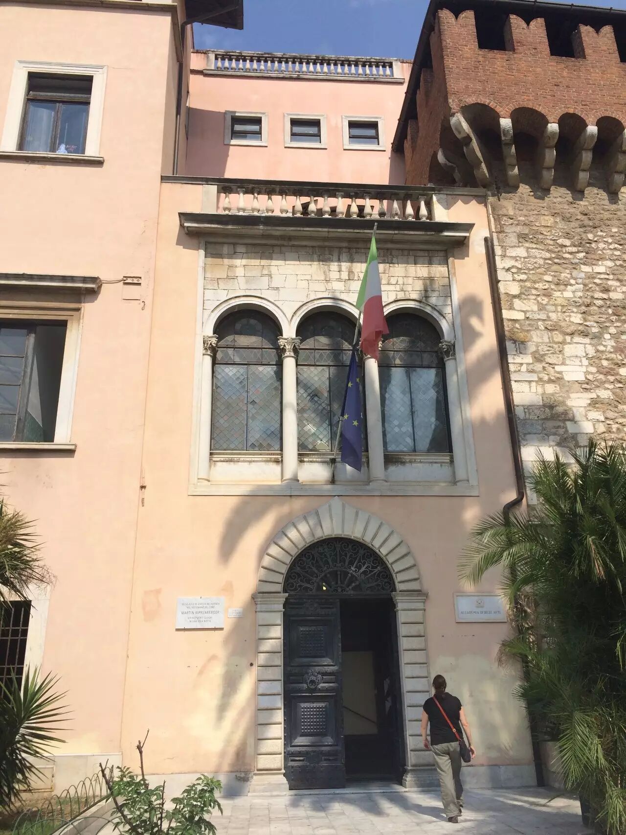 “丝路扬帆”中国艺术交流展