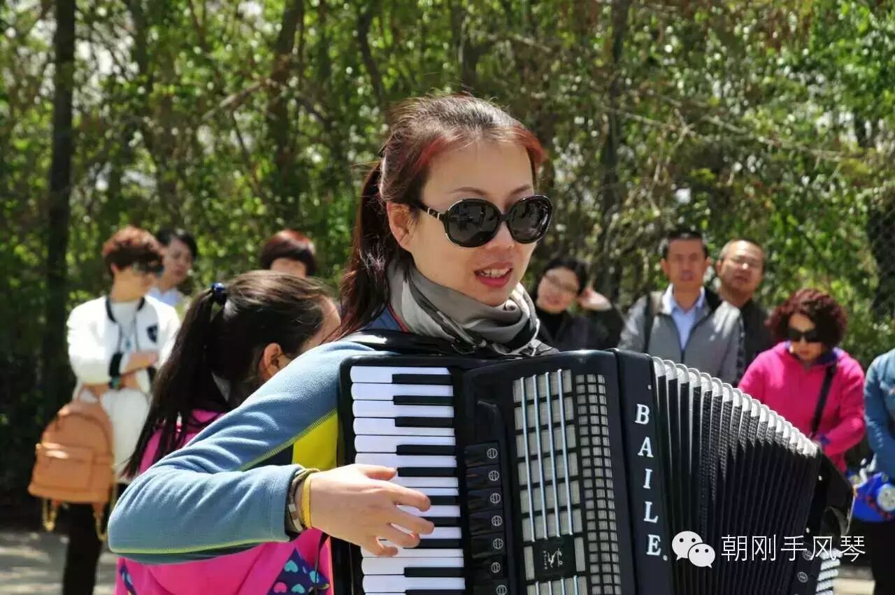 李昕芮_李昕芮在别开门大尺度视频_李昕芮