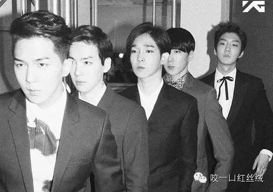 Singer  We are the WINNER