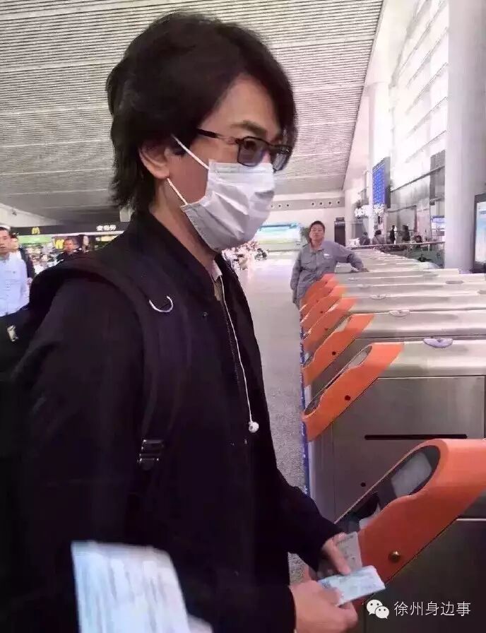 郑伊健、陈小春古惑仔五兄弟昨日离徐