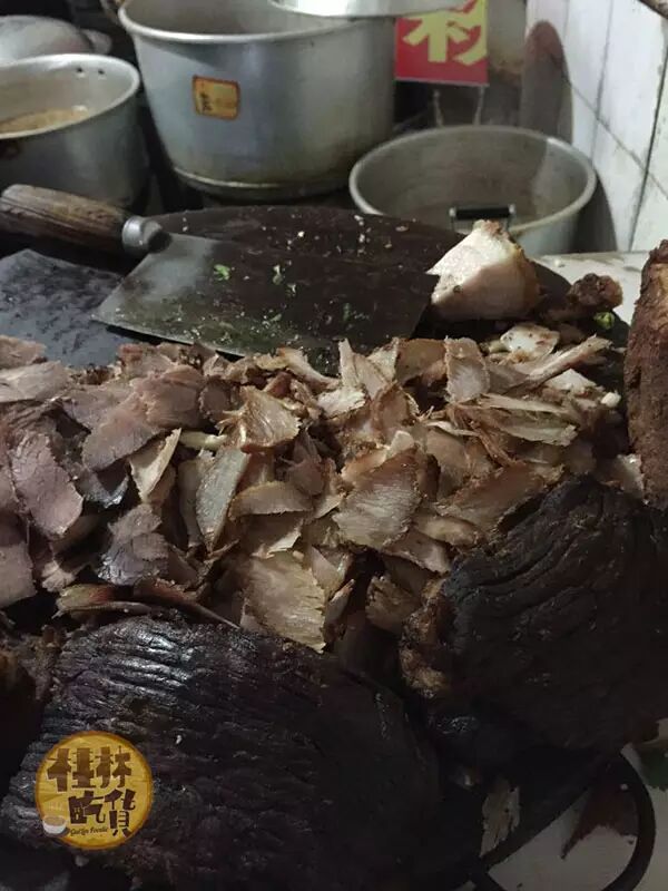 桂林小巷米粉窘境——一对老夫妻坚守了几十年的“米粉情”，该何去何从？542 / 作者:桂花糕 / 帖子ID:111853