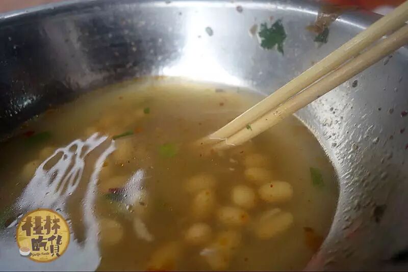 桂林小巷米粉窘境——一对老夫妻坚守了几十年的“米粉情”，该何去何从？790 / 作者:桂花糕 / 帖子ID:111853