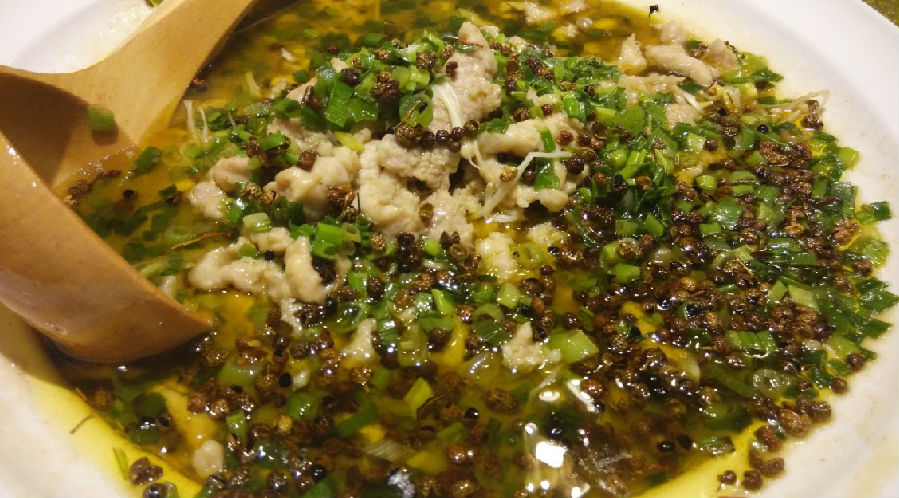 麻得跳滑肉，明星啊！读的时候要从“跳”字后面分开，“ma de tiao,hua rou”