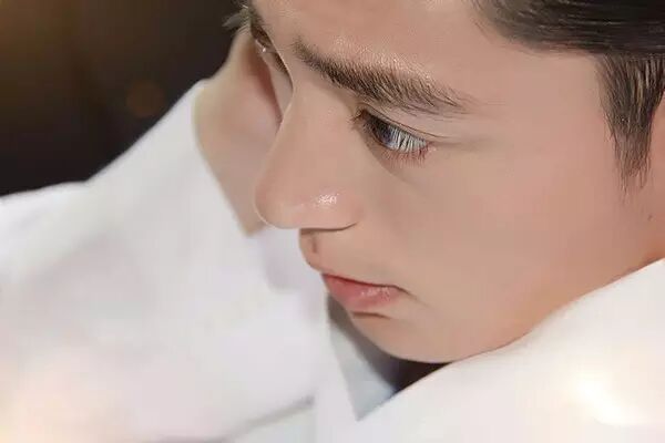 霍建华的睫毛可以接雪,你的呢?