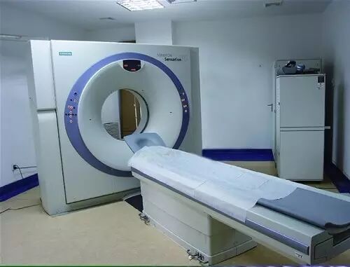 肚子疼别大意 原因有很多