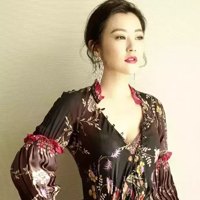 她是李晨的初恋  邓超的前女友……