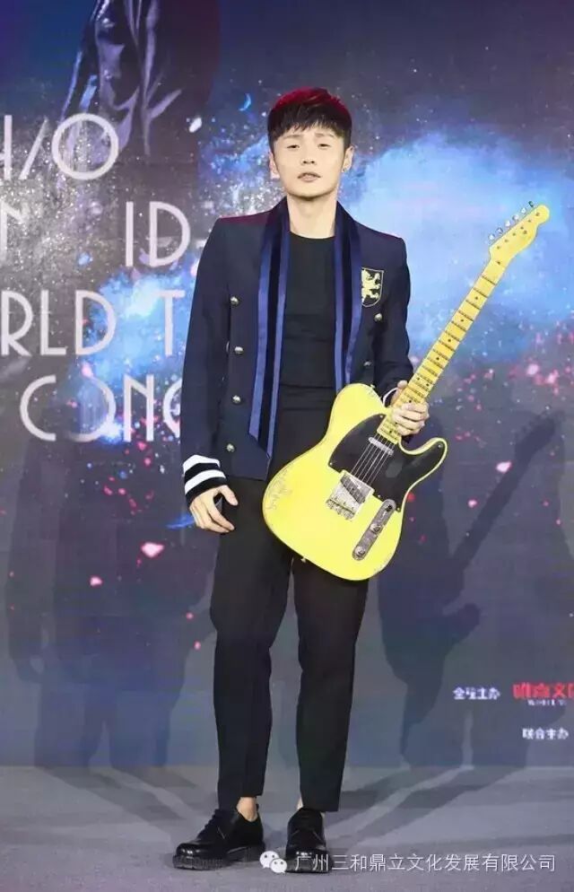 李荣浩《有理想》霸榜 携战绩开启世界巡演