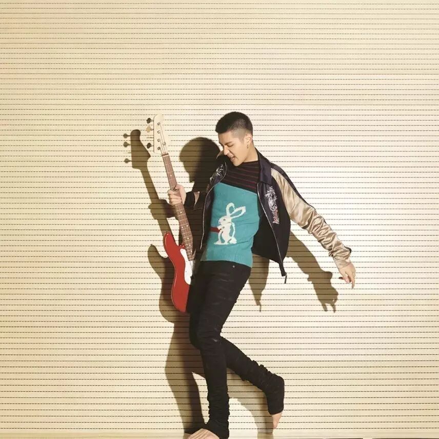 吴亦凡成2016超级女声代言人