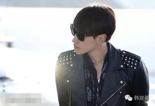 宋仲基金秀贤胡歌李易峰 盘点中韩娱乐圈侧颜男神