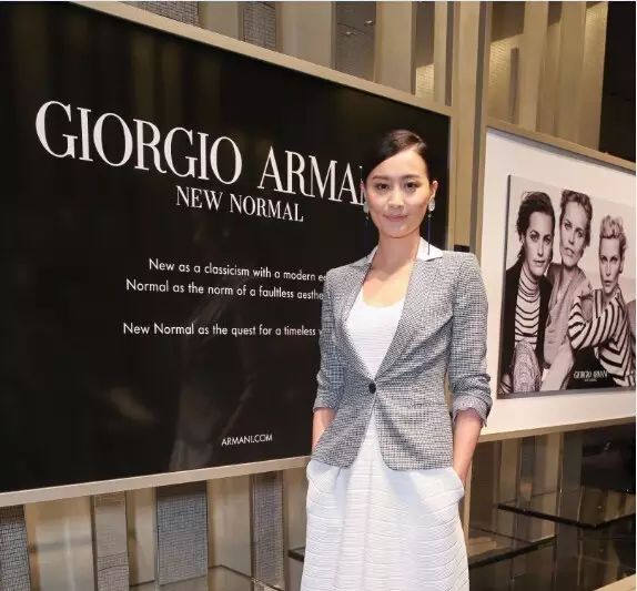 陳法拉穿著Giorgio Armani 2016春夏New Normal