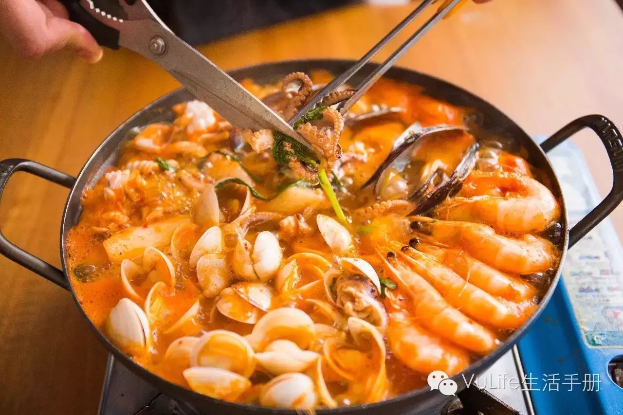 一招一食一故事 之 韩式海鲜锅与烤五花肉