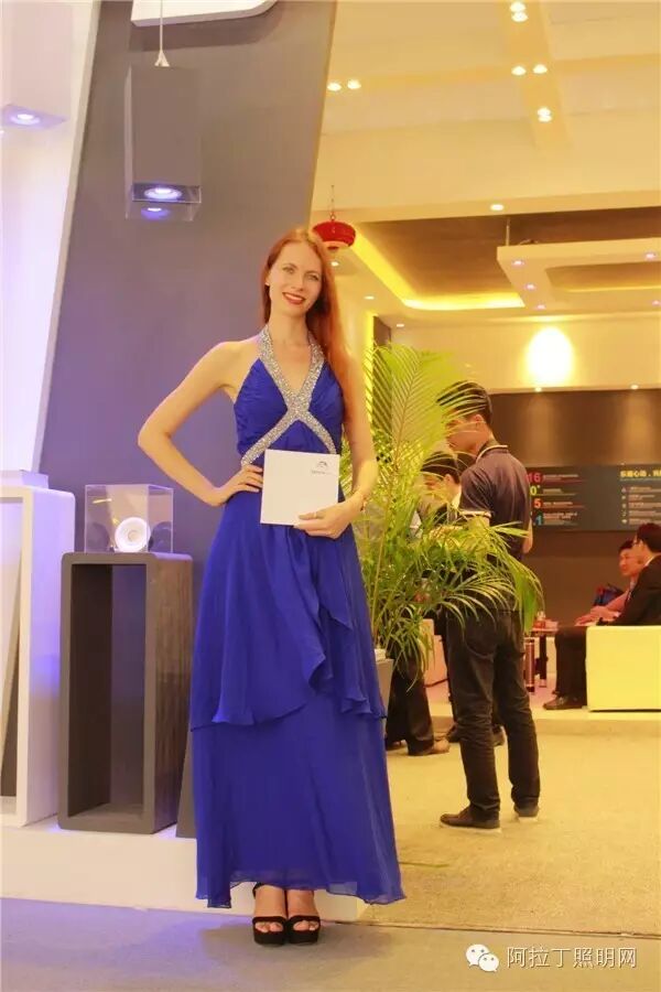 展会最后一天，来点养眼的！| 美女&活动花絮