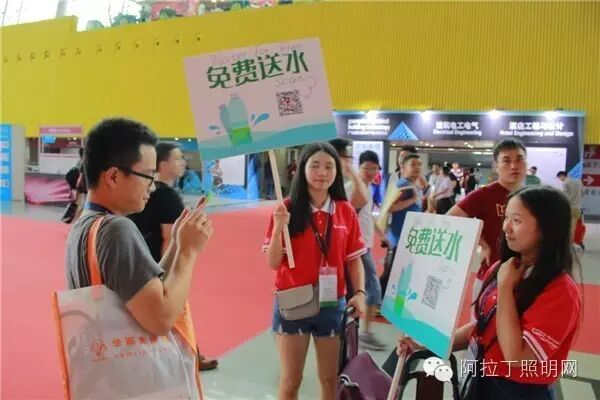 展会最后一天，来点养眼的！| 美女&活动花絮