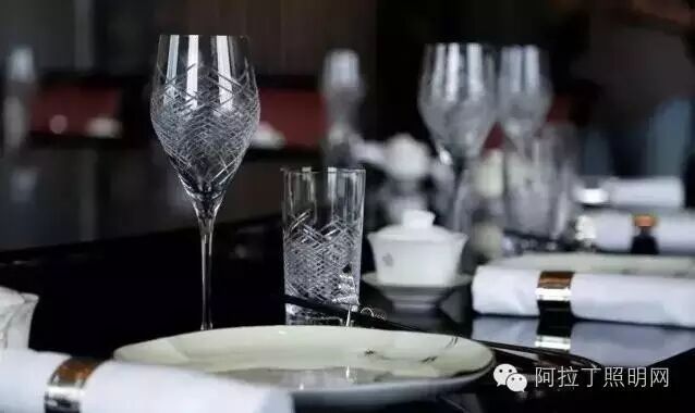 “国民老公”王思聪一言不合就开了个7星级酒店，造价34亿!