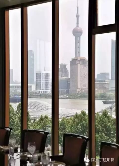 “国民老公”王思聪一言不合就开了个7星级酒店，造价34亿!