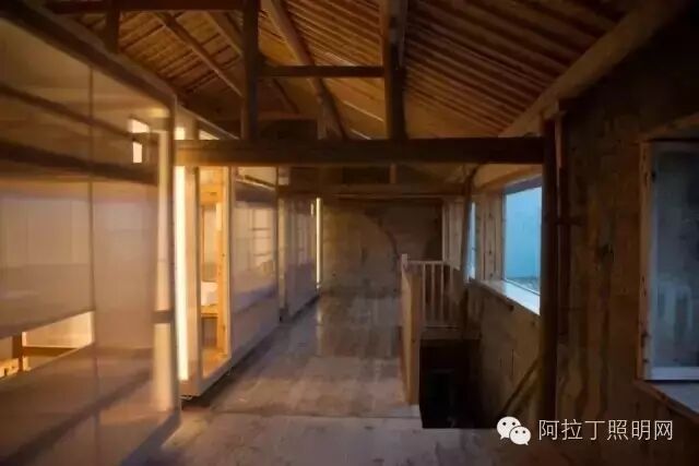 夯土房是如何击败全球540个专业酒店封冠的？