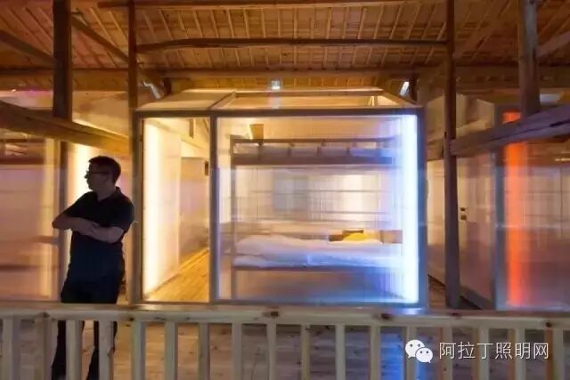 夯土房是如何击败全球540个专业酒店封冠的？