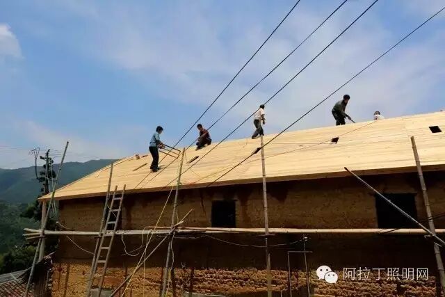 夯土房是如何击败全球540个专业酒店封冠的？