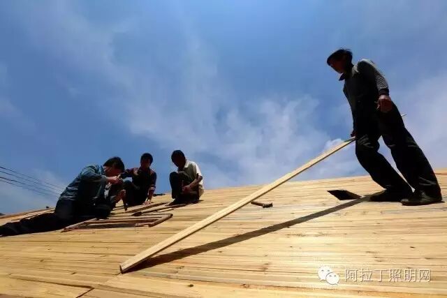 夯土房是如何击败全球540个专业酒店封冠的？