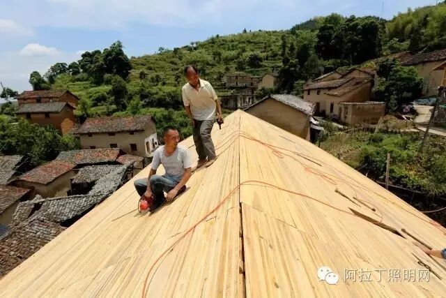 夯土房是如何击败全球540个专业酒店封冠的？