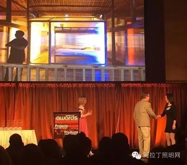 夯土房是如何击败全球540个专业酒店封冠的？