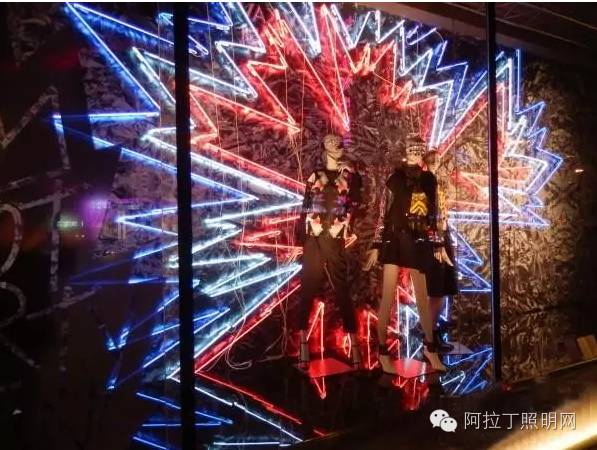 如何让门店橱窗像爱马仕一样高端大气上档次？