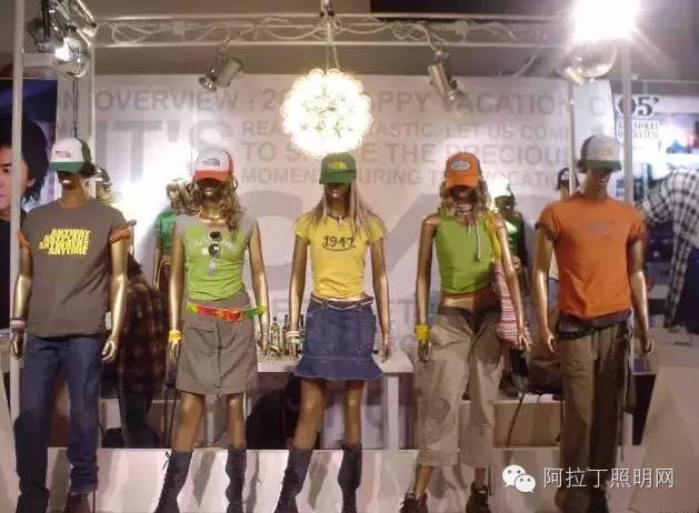 如何让门店橱窗像爱马仕一样高端大气上档次？