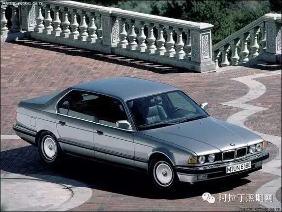 探秘车灯的前世今生|白炽灯、氙气灯、LED灯