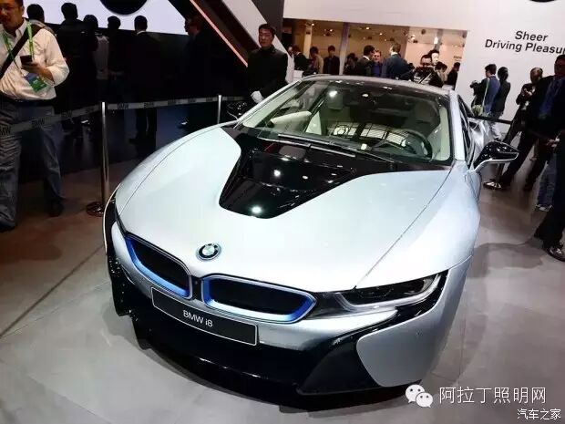 探秘车灯的前世今生|白炽灯、氙气灯、LED灯