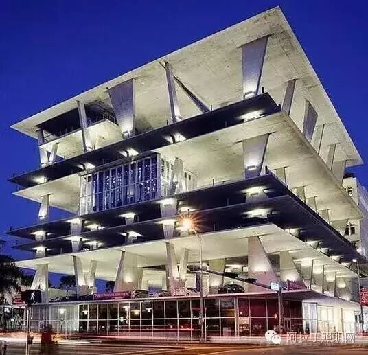 灯光如何做，才能让停车场避免午夜惊魂？