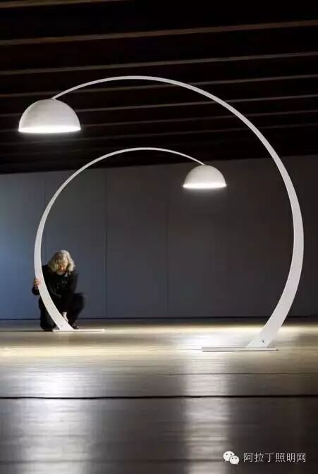 看这31款极简灯具如何诠释时兴的“冷淡风”？