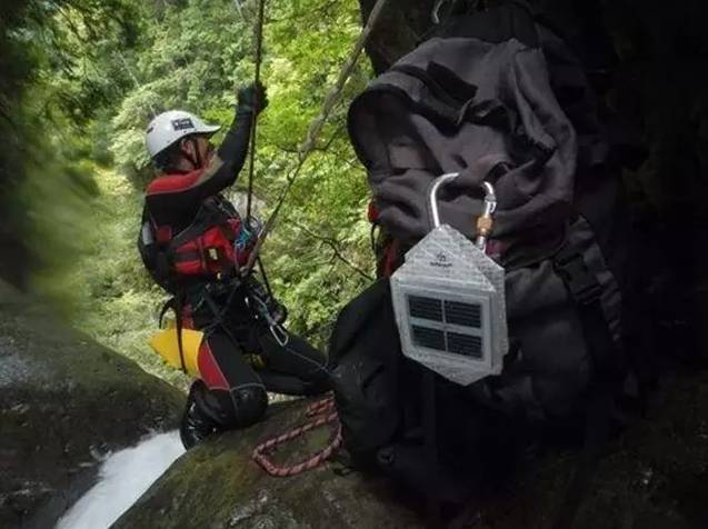 不需要电池，晒晒太阳就能发光，它为16亿人带来光明！