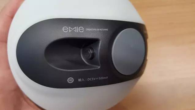 不需要电池，晒晒太阳就能发光，它为16亿人带来光明！