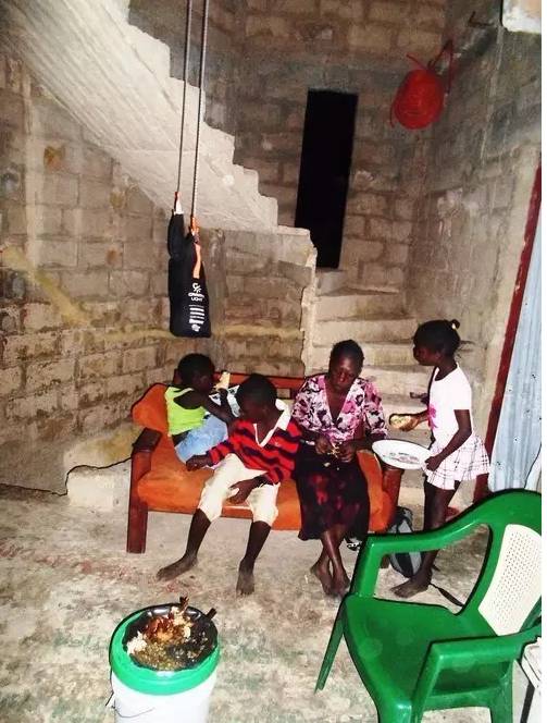 不花1度电，这盏灯单靠重力照明，将改写15亿人的命运！