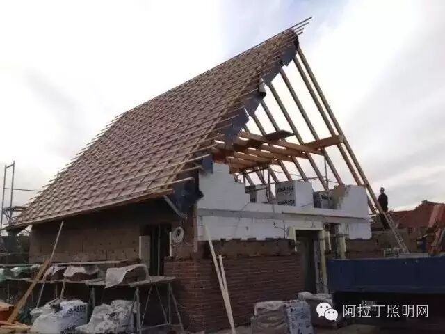 盖个屋顶，德国人也这么讲究！