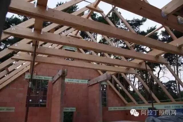 盖个屋顶，德国人也这么讲究！