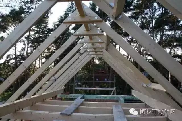 盖个屋顶，德国人也这么讲究！