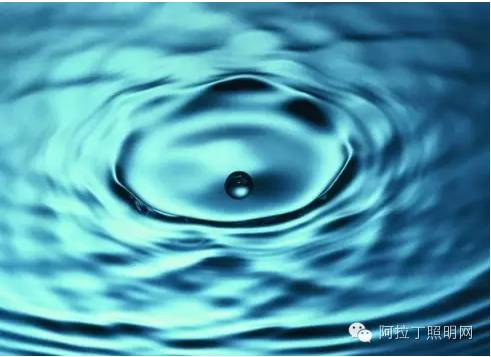 邪恶的人类，酒店浴室的透明玻璃不是你想的那样！