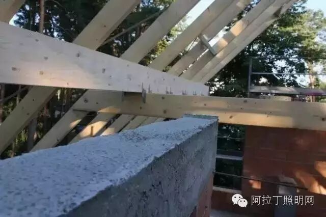 盖个屋顶，德国人也这么讲究！