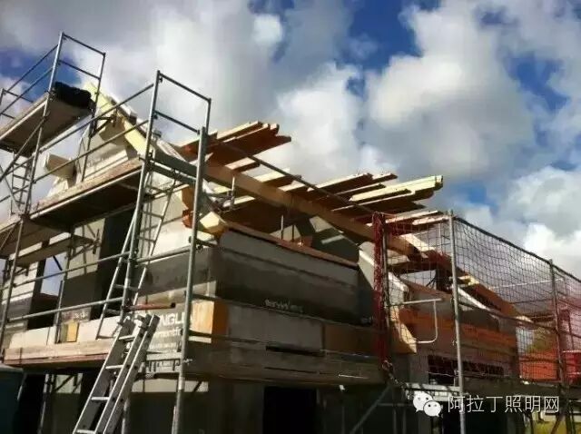 盖个屋顶，德国人也这么讲究！