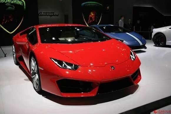 89厘米袖珍“瓷娃娃”怀孕后勇敢决定当妈;兰博基尼出租车 三千多元起跳;发小蒙面入室抢劫被认出 称:就当愚人节吧(每日五佳帖)-怀孕期